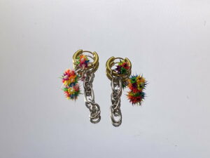 Boucles d'oreilles en acier inoxydable, monture doré, chaines argentées, piercing multi color en plastique