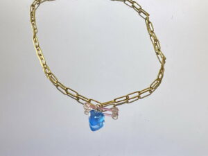 Collier en acier inoxydable doré, coeur bleu transparent et piercing rose pailleté en plastique